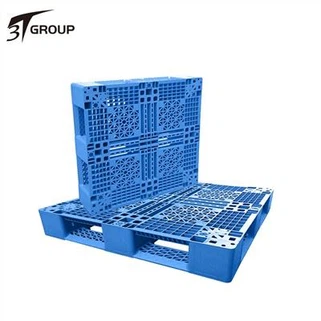 Pallet in plastica reversibili a doppia faccia