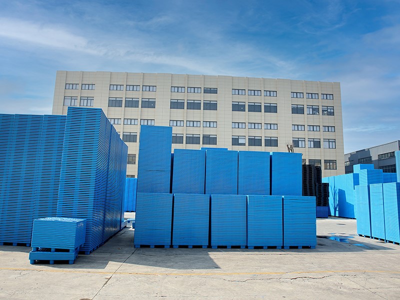Plastic product Plastic product